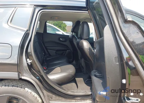 2019 Jeep Compass Altitude 4X4 из США, поврежденный, VIN 3C4NJDBB0KT647626